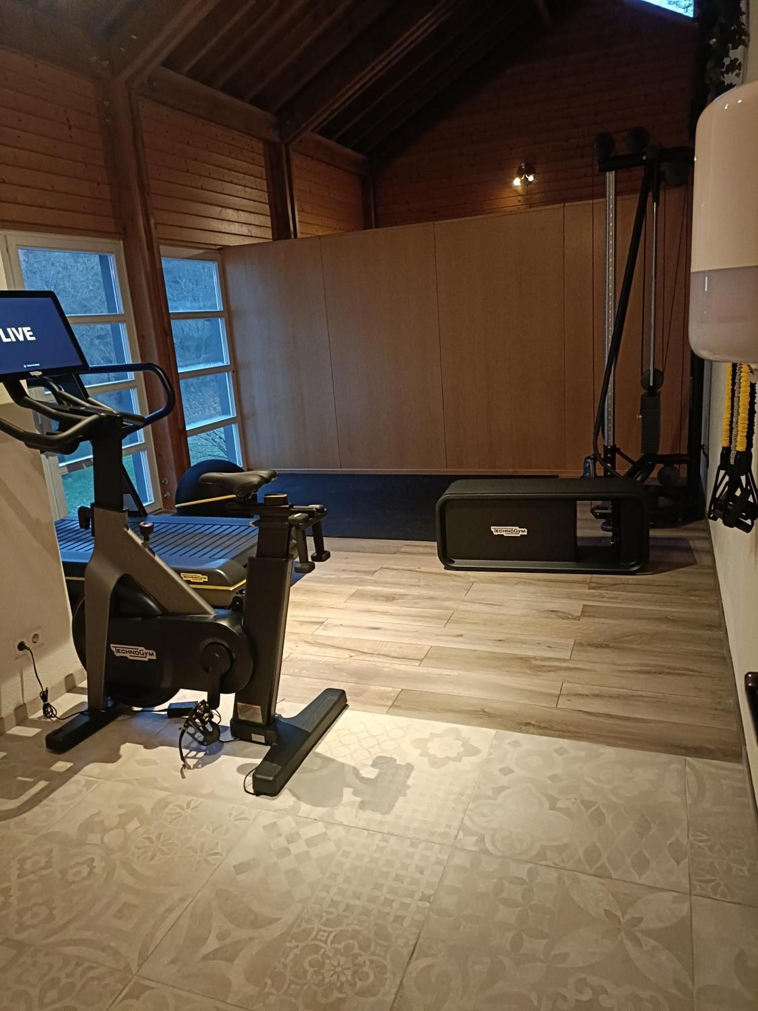 Cocoon Hotel La Rive Буршайд Екстериор снимка