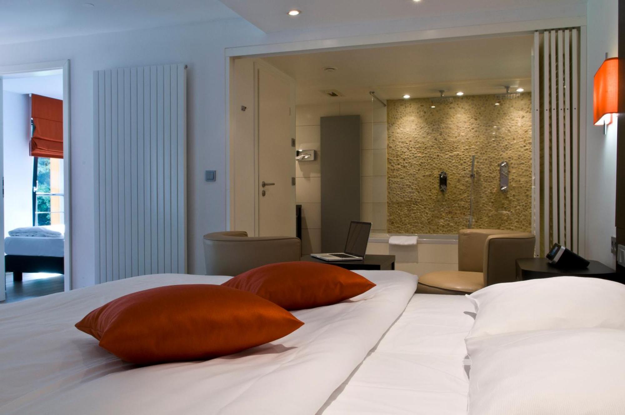 Cocoon Hotel La Rive Буршайд Екстериор снимка