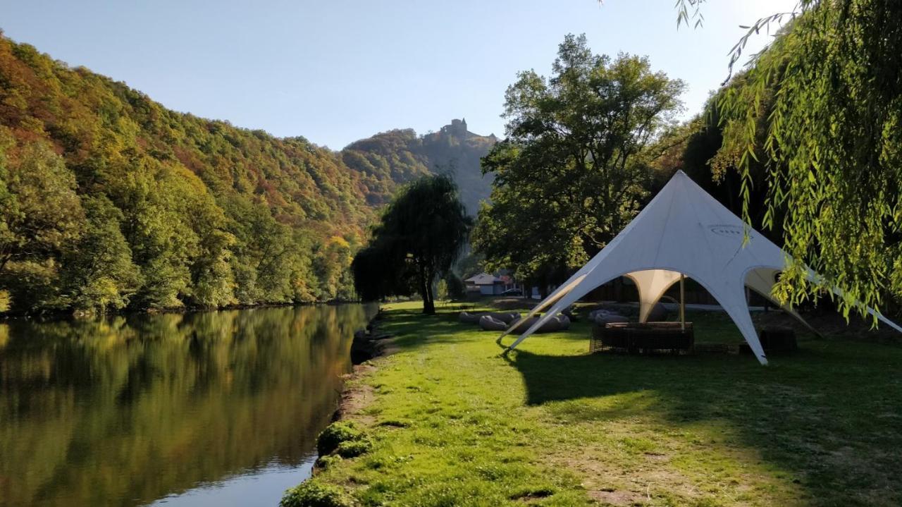 Cocoon Hotel La Rive Буршайд Екстериор снимка